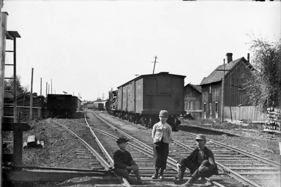 Bob Purdy and other boys on the Canada Atlantic Railway line