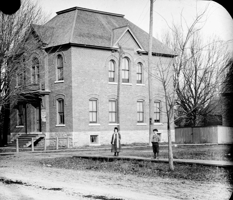 TownHall-1-1901