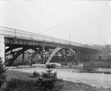 Laurier Bridge over Rideau Canal-1